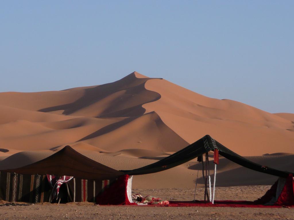 marokko-wuesten-camp
